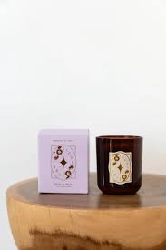 Where sweet orange combines with hand-picked strawberries, freesias in spring and silky vetiver.