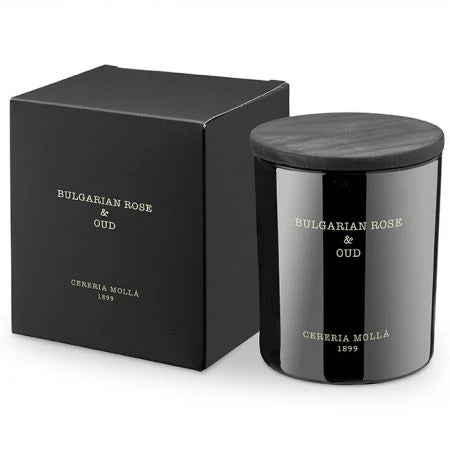 A sweet, floral and velvety fragrance,