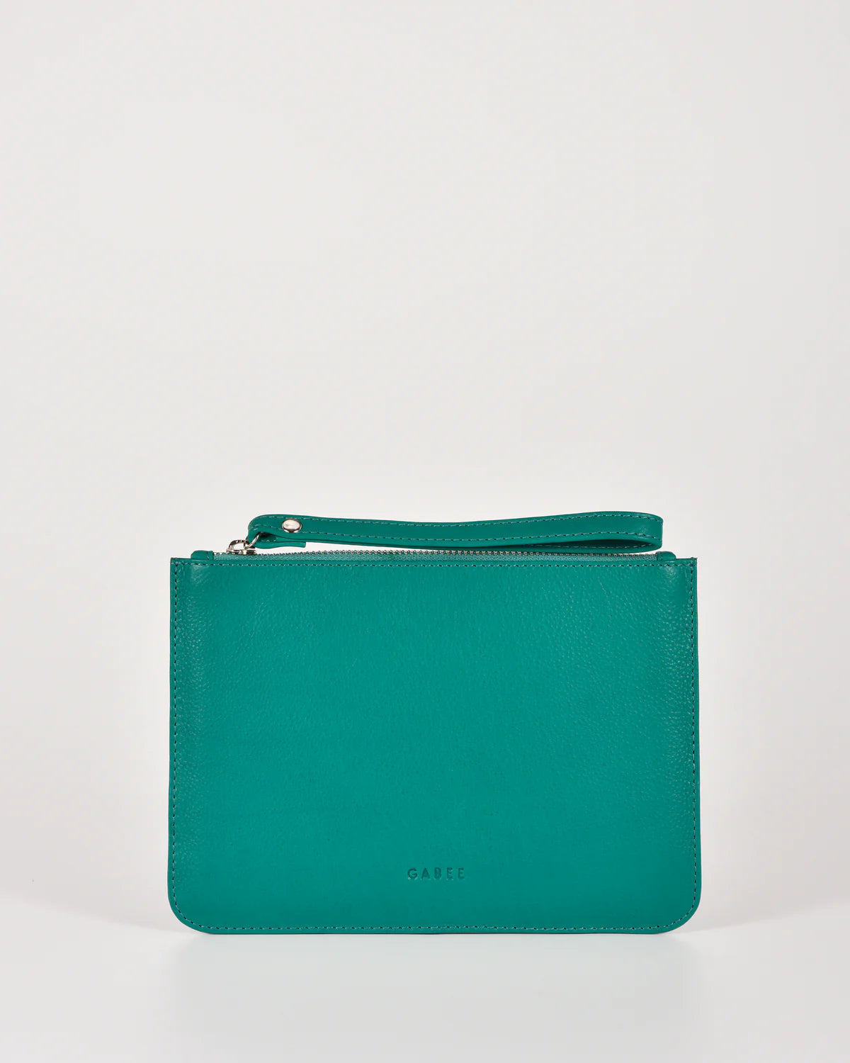 Queens leather pouch is refined simplicity and elegance
