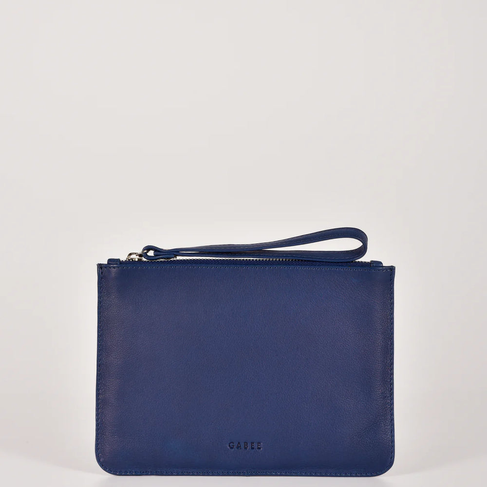Queens leather pouch is refined simplicity and elegance