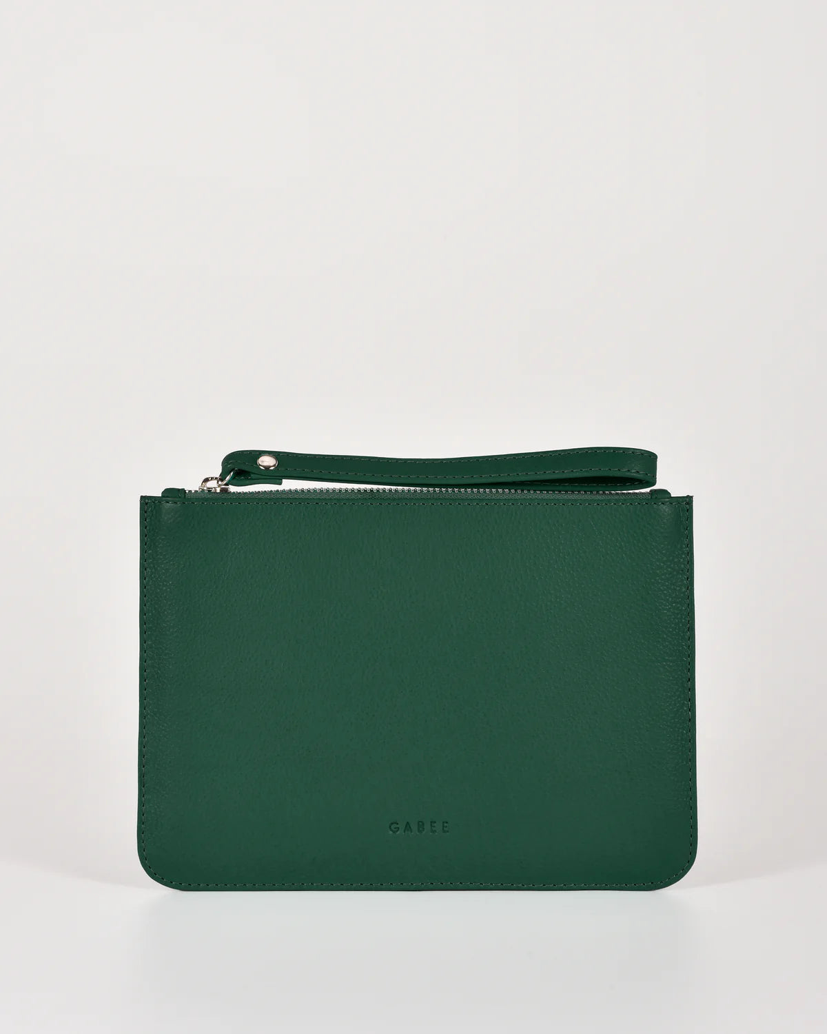 Queens leather pouch is refined simplicity and elegance