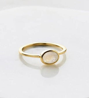 Elly Ring MOONSTONE Size 7