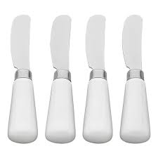 Serve and entertain your loved ones with the practical and stylish Ecology Origin Set of 4 Pate Knives.